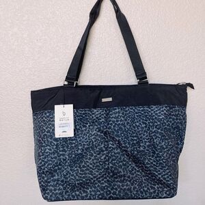 Baggallini Large Carry All Cheetah Leopard Travel Tote Bag